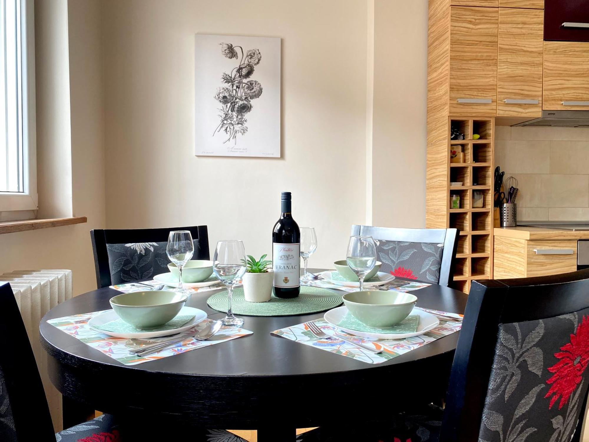 Quince Apartment-Free Parking-City Center Beograd Ngoại thất bức ảnh